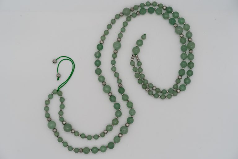 This Aventurine Happy Crystal Mala Necklace is hand-crafted with: